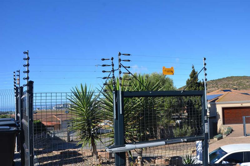5 Bedroom Property for Sale in Island View Western Cape